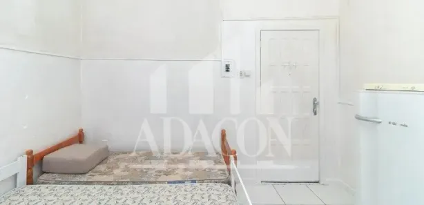 Kitnet com 1 Quarto para alugar, 28m² no Floresta, Porto Alegre