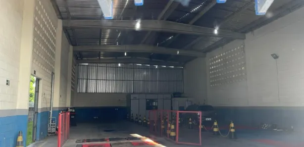 Galpão/Depósito/Armazém à venda, 300m² no Recreio Ipitanga, Lauro de Freitas