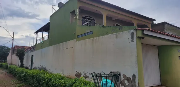 Sobrado com 4 Quartos à venda, 351m² no Setor Leste, Brasília
