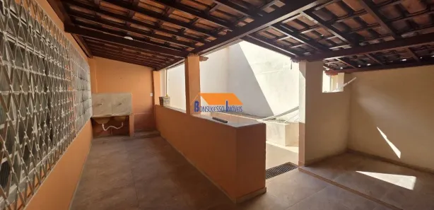 Casa com 3 Quartos para alugar, 133m² no Ribeiro de Abreu, Belo Horizonte