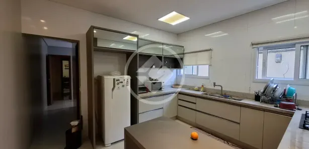 Casa de Condomínio com 3 Quartos à venda, 370m² no Jardins Verona, Goiânia