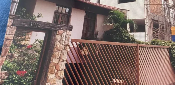 Imóvel Comercial com 8 Quartos para alugar, 300m² no Funcionários, Belo Horizonte