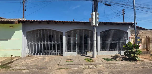 Casa com 2 Quartos à venda, 170m² no Jardim dos Estados, Várzea Grande