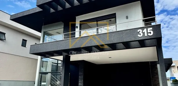 Sobrado com 4 Quartos à venda, 252m² no Distrito Industrial, Cachoeirinha
