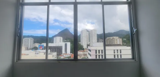 Kitnet para alugar, 24m² no Laranjeiras, Rio de Janeiro