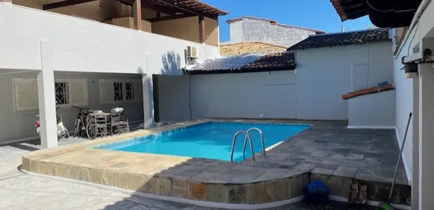 Imóvel Comercial com 4 Quartos para venda ou aluguel, 600m² no Parque Burle, Cabo Frio
