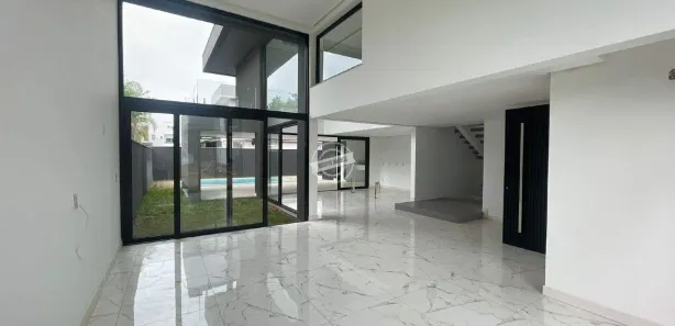 Sobrado com 4 Quartos à venda, 320m² no Distrito Industrial, Cachoeirinha