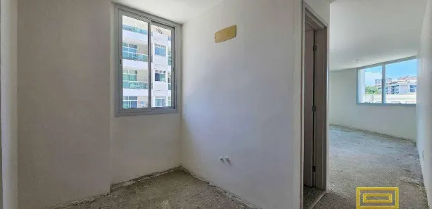 Sala Comercial à venda, 31m² no Santa Rosa, Niterói