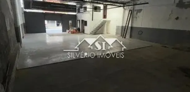 Galpão/Depósito/Armazém para alugar, 256m² no Retiro, Petrópolis