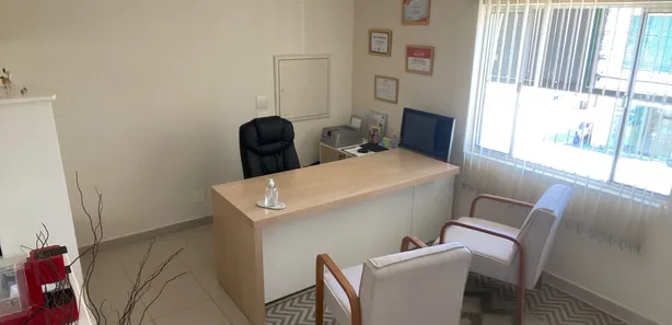 Consultório com 1 Quarto para alugar, 25m² no Pitangueiras, Guarujá