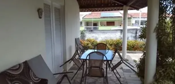 Casa com 3 Quartos para alugar, 250m² no Neópolis, Natal
