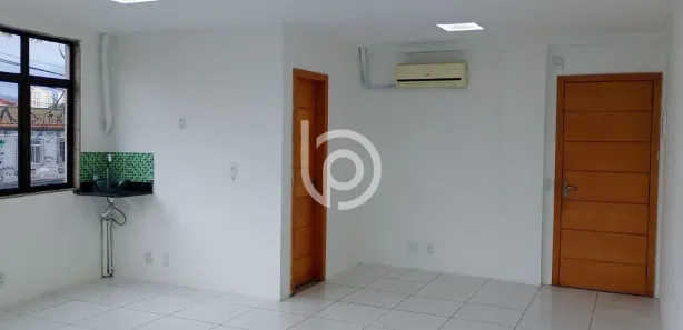 Ponto Comercial para alugar, 30m² no Taquara, Rio de Janeiro