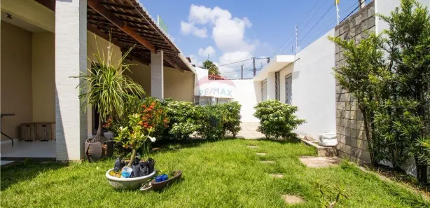 Casa com 6 Quartos à venda, 227m² no Capim Macio, Natal