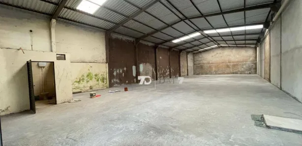 Galpão/Depósito/Armazém para alugar, 370m² no Jardim Panorama, Sarandi