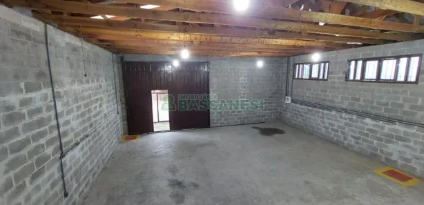 Galpão/Depósito/Armazém para alugar, 140m² no Cruzeiro, Caxias do Sul