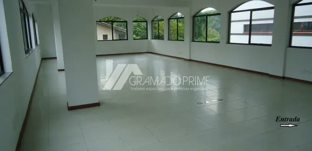 Sala Comercial à venda, 131m² no Centro, Gramado