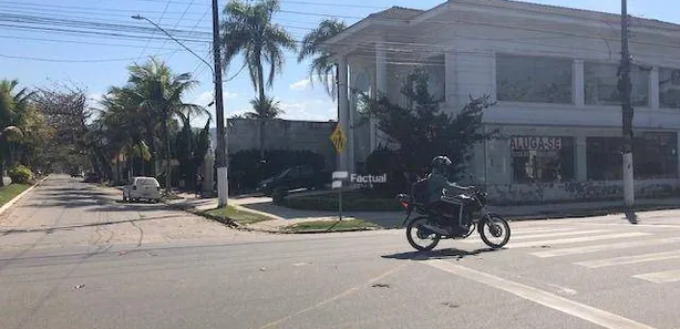 Ponto Comercial para alugar, 300m² no Balneário Praia do Pernambuco, Guarujá