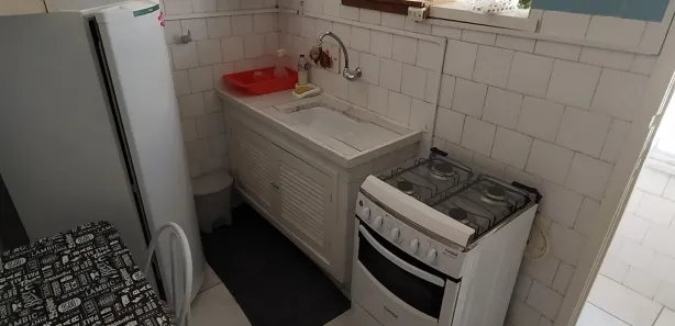 Kitnet para alugar, 35m² no Floresta, Porto Alegre