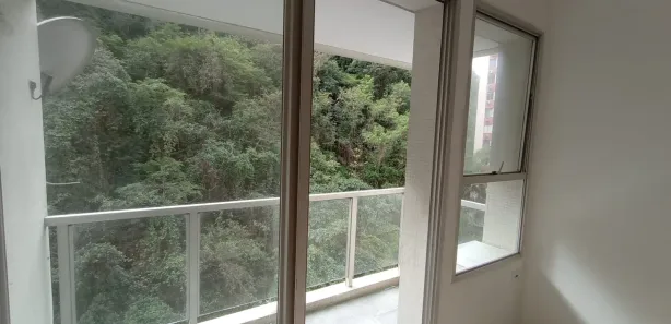 Apartamento com 2 Quartos à venda, 77m² no Leme, Rio de Janeiro