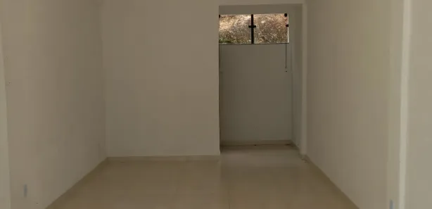 Ponto Comercial para alugar, 35m² no Araras, Petrópolis