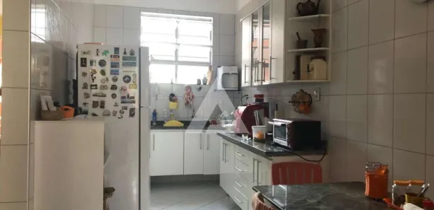 Casa com 8 Quartos à venda, 300m² no Barbalho, Salvador