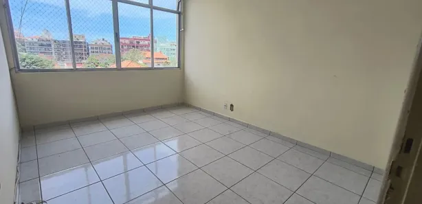 Apartamento com 3 Quartos para alugar, 90m² no Centro, Cabo Frio