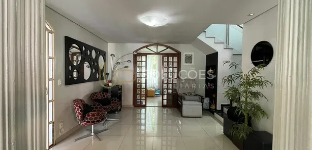 Sobrado com 3 Quartos à venda, 300m² no Setor Norte, Brasília
