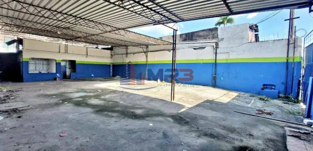 Galpão/Depósito/Armazém com 2 Quartos à venda, 360m² no Taquara, Rio de Janeiro