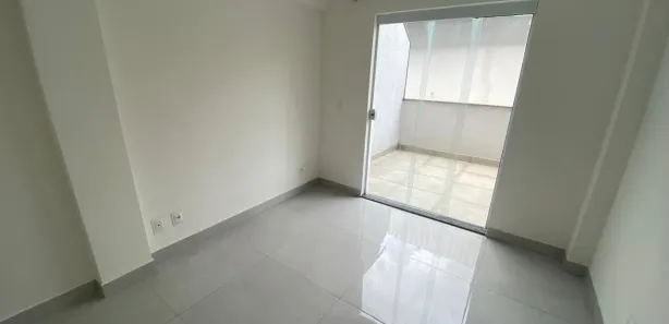 Apartamento com 2 Quartos para alugar, 75m² no Nogueira, Petrópolis