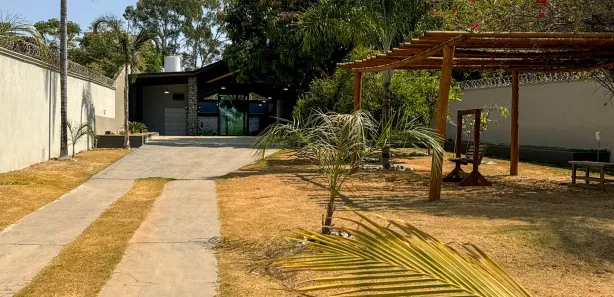 Fazenda/Sítio com 4 Quartos à venda, 360m² no , Abadia de Goiás