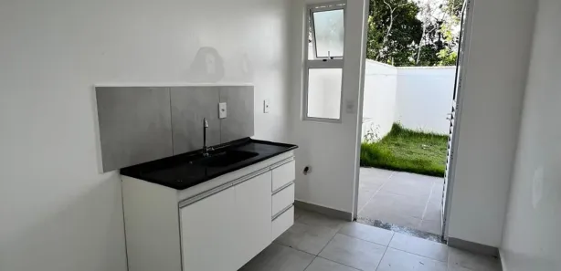 Casa de Condomínio com 3 Quartos para alugar, 56m² no Adrianópolis, Manaus