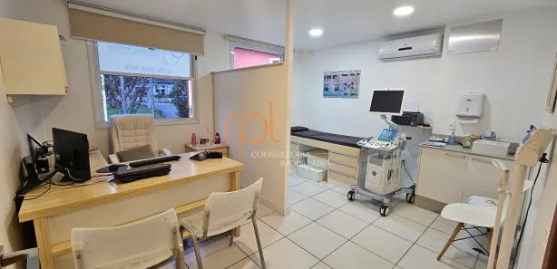 Sala Comercial para alugar, 32m² no Quarteirão Brasileiro, Petrópolis