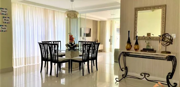 Casa de Condomínio com 5 Quartos à venda, 434m² no Candelária, Natal