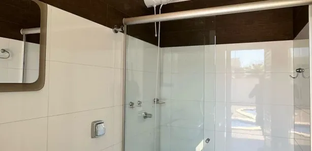 Sobrado com 4 Quartos para alugar, 300m² no Jardins Milão, Goiânia