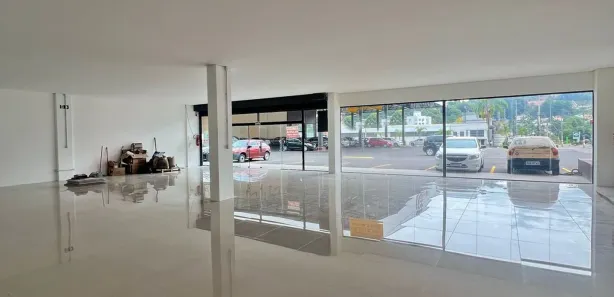 Ponto Comercial para alugar, 200m² no Cruzeiro, Caxias do Sul