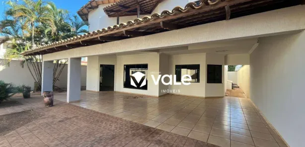 Sobrado com 5 Quartos para alugar, 300m² no Plano Diretor Sul, Palmas