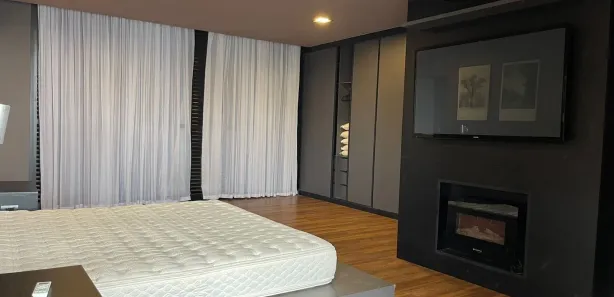 Casa de Condomínio com 4 Quartos para alugar, 516m² no Quiririm, Taubaté