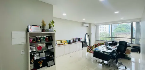 Sala Comercial à venda, 35m² no Adrianópolis, Manaus