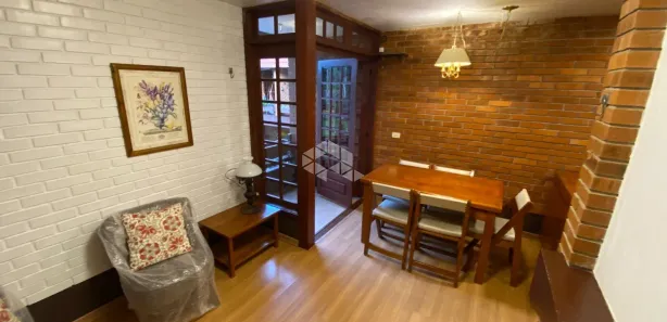 Casa de Condomínio com 2 Quartos à venda, 102m² no Planalto, Gramado