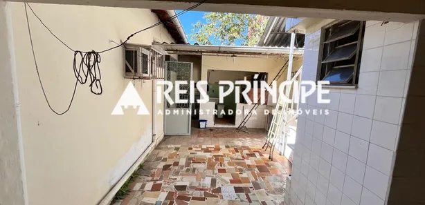 Casa com 2 Quartos para alugar, 27m² no Inhoaíba, Rio de Janeiro