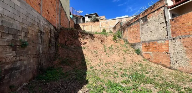 Lote/Terreno à venda, 230m² no Diamante (Barreiro), Belo Horizonte