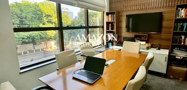 Sala Comercial à venda, 46m² no Adrianópolis, Manaus