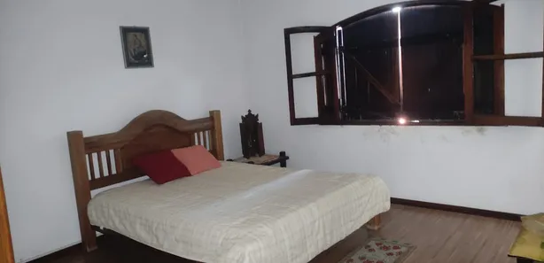 Sobrado com 3 Quartos à venda, 300m² no Vila Freitas, Carapicuíba