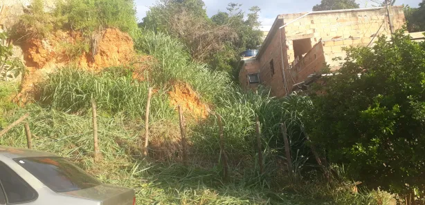 Lote/Terreno à venda, 499m² no Jardim dos Comerciários (Venda Nova), Belo Horizonte