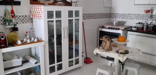 Casa de Condomínio com 4 Quartos para venda ou aluguel, 250m² no , Vera Cruz
