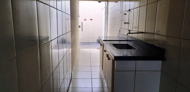 Casa com 3 Quartos para alugar, 79m² no Parque das Laranjeiras, Goiânia