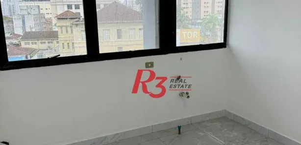 Sala Comercial para alugar, 134m² no Gonzaga, Santos