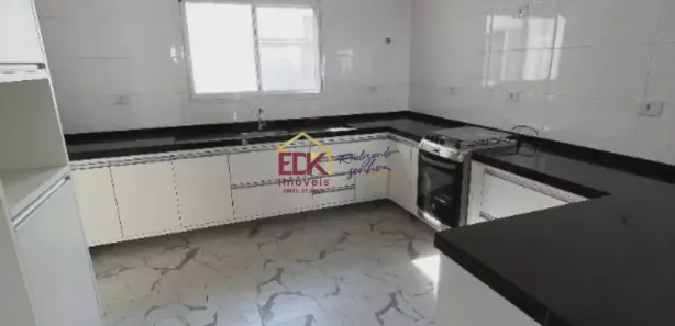 Casa de Condomínio com 4 Quartos para alugar, 150m² no Vila Areao, Taubaté