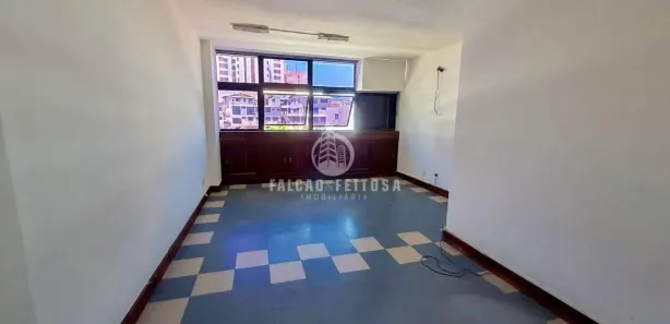 Sala Comercial para alugar, 30m² no Garcia, Salvador