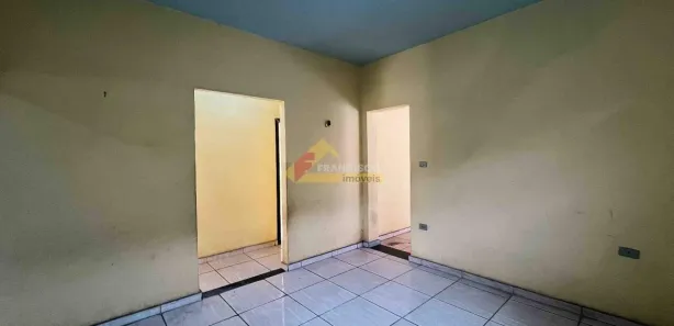 Casa com 3 Quartos para alugar, 90m² no Pacaembu, Divinópolis